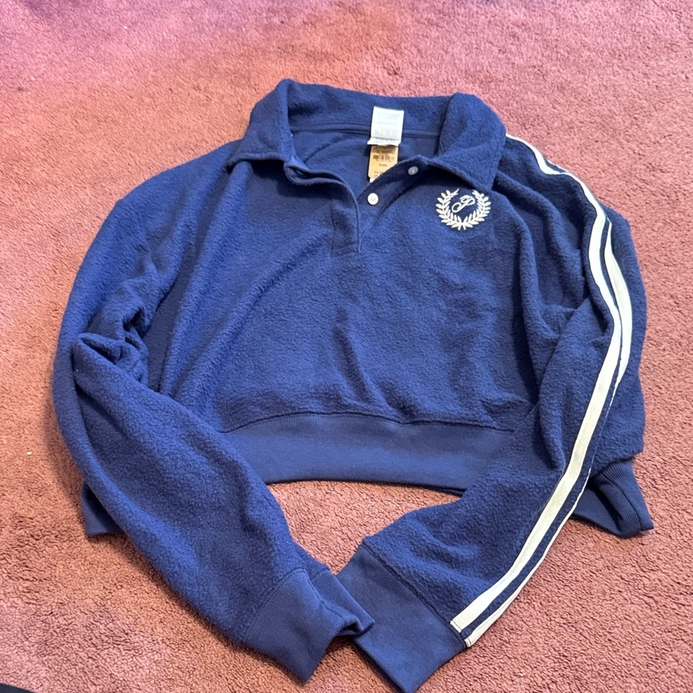 NWT victoria’s Secret pink fleece cropped sweater with pink striped sleves